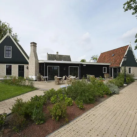 Horská chata In Wiringherlant With Garden Terrace Hippolytushoef