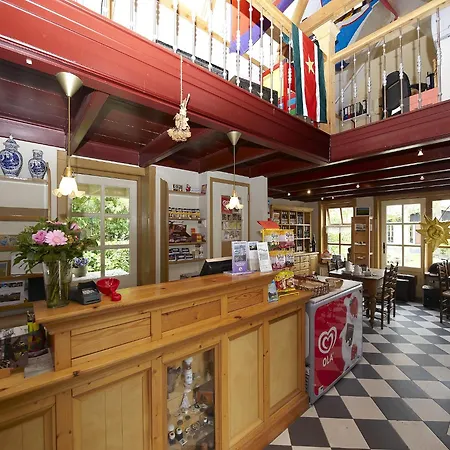 In Wiringherlant With Garden Terrace Hippolytushoef