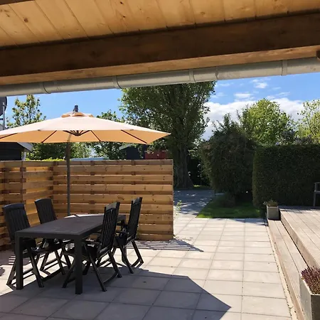 In Wiringherlant With Garden Terrace Alpehytte *
